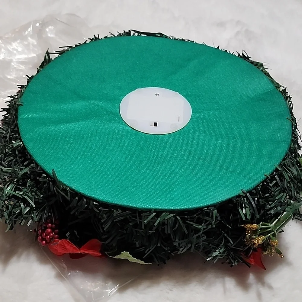 VINTAGE CHRISTMAS BATTERY OPERATED WREATH
